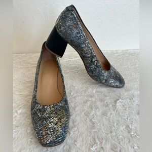 Anthropologie Sz 39 Metallic Snake Print Block Heel Reptile Pumps Closed Toe